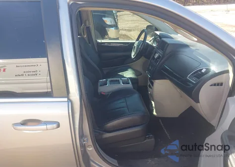 2016 Chrysler Town & Country Touring из США, поврежденный, VIN 2C4RC1BG4GR267981